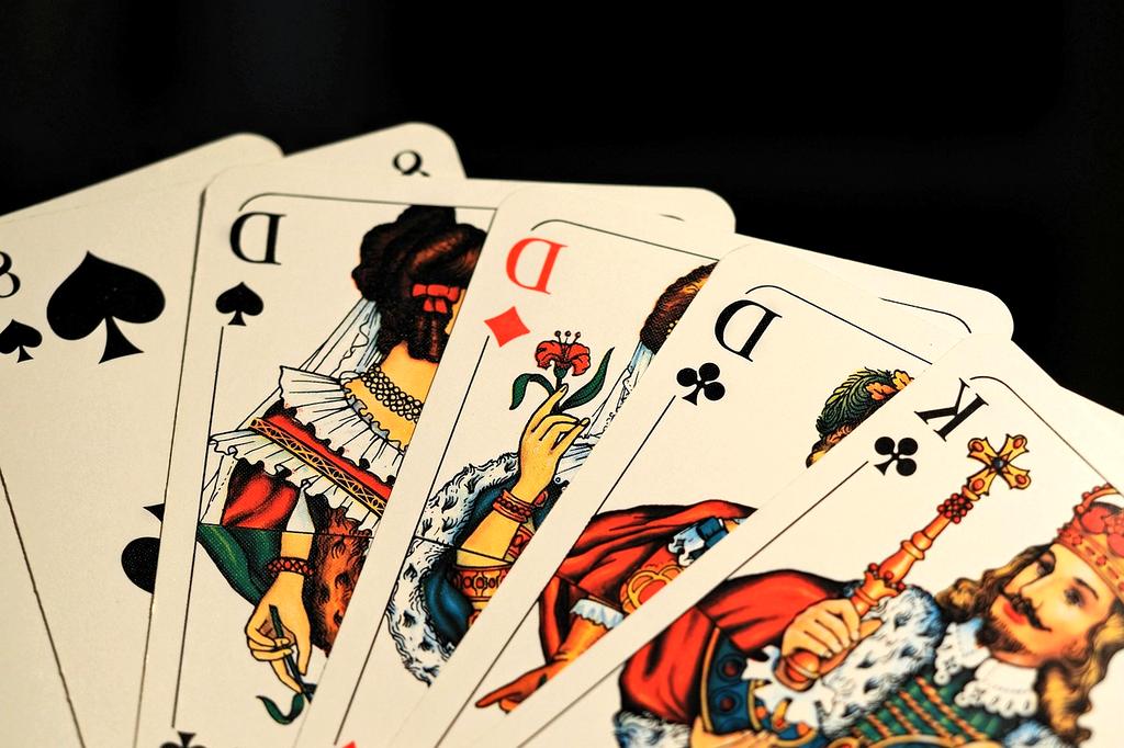 Player interacting with holographic game world using mind control